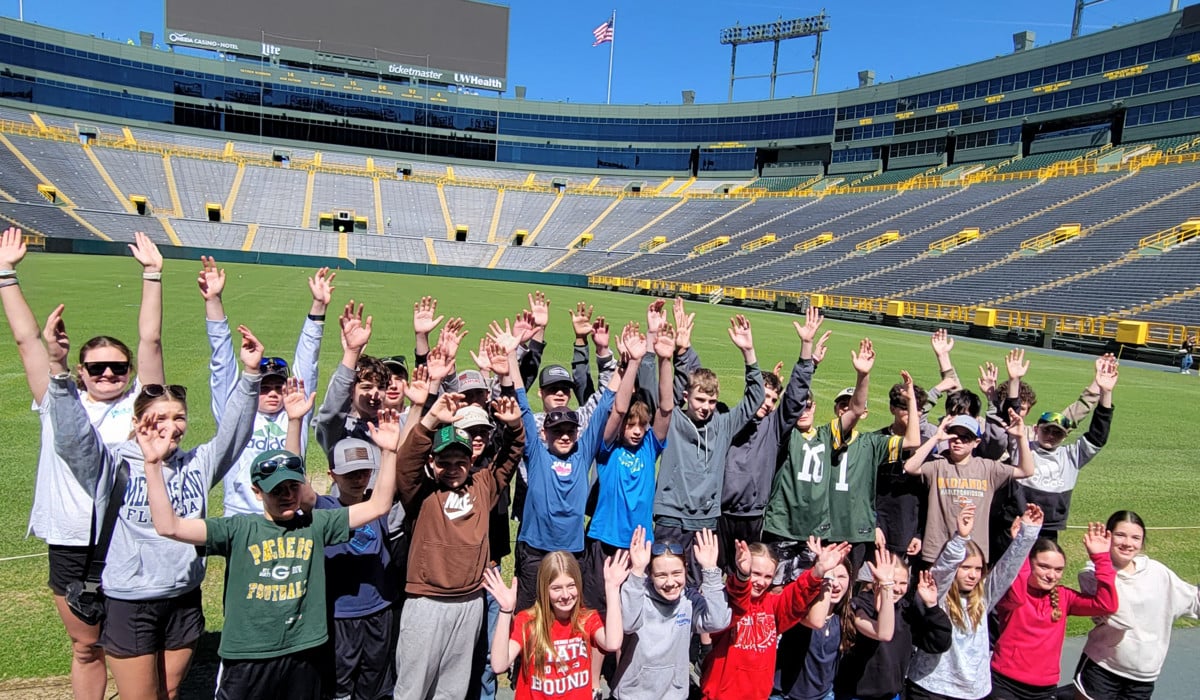 7th Grade Lambeau Field Trip